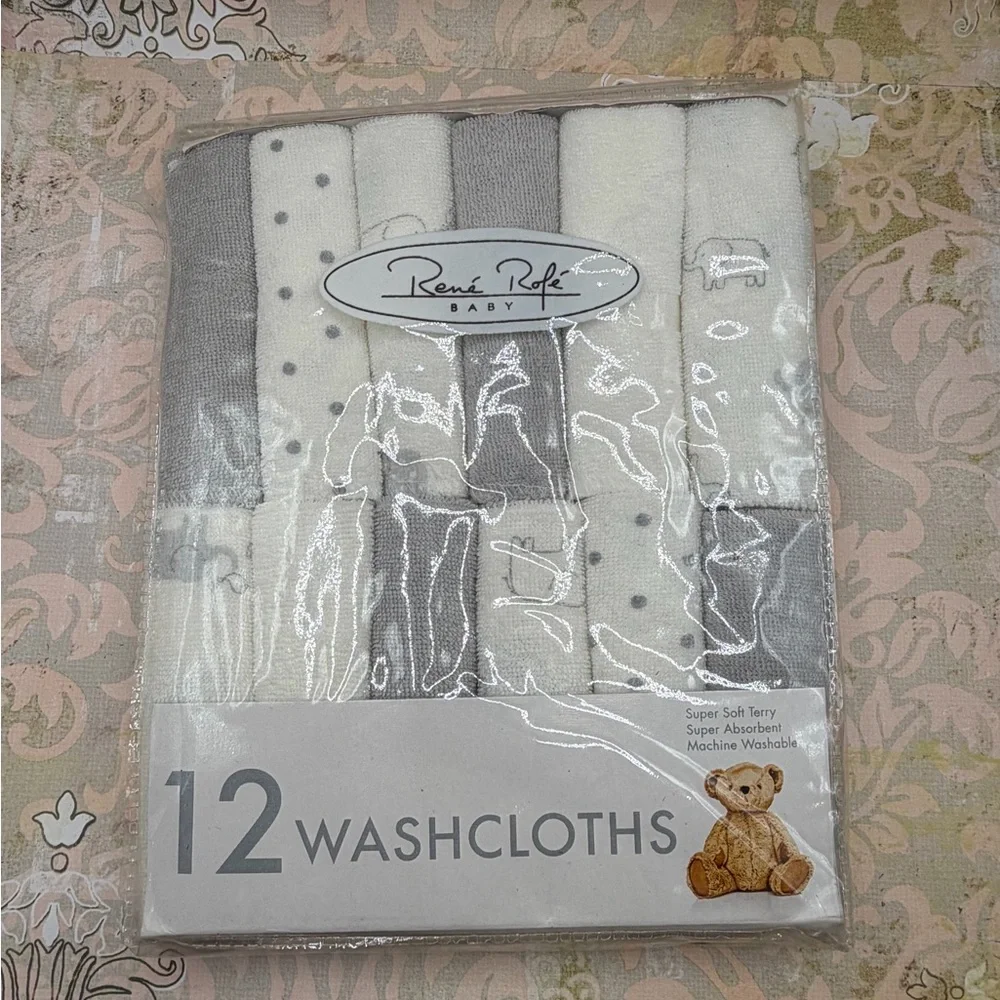 Renee Rofe Gray and White Washcloth Set